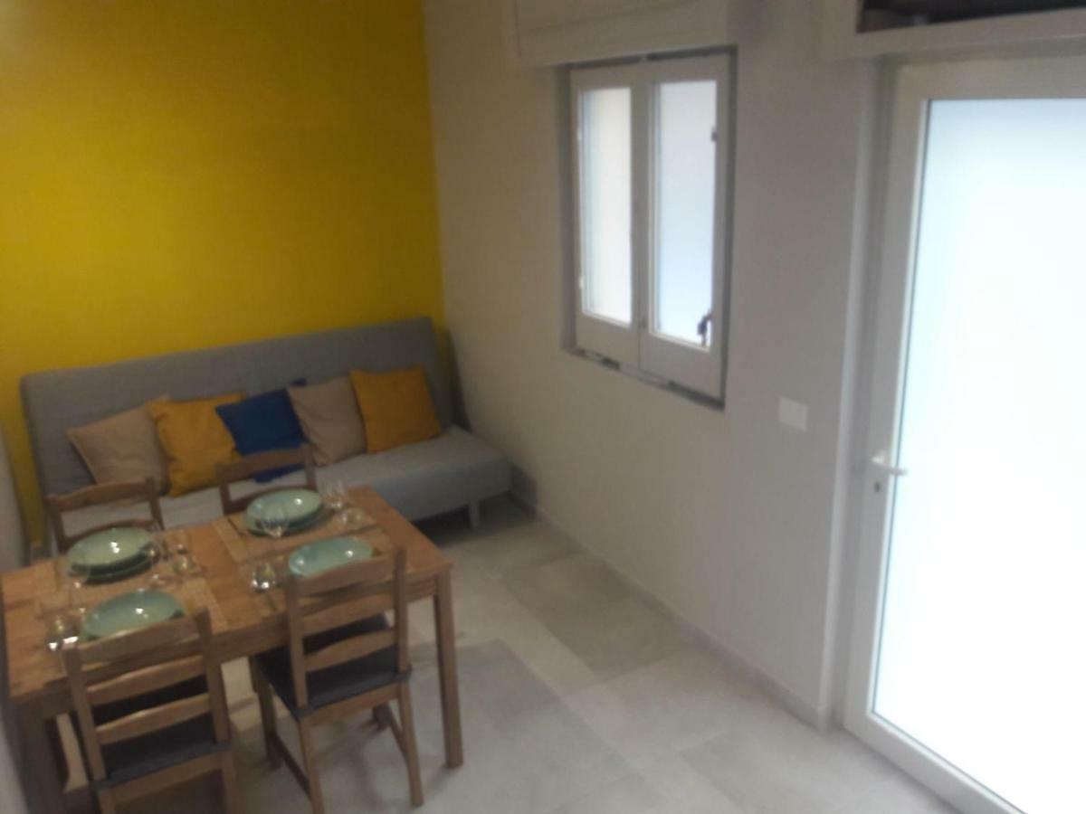 Signorile Street - Apartment Near The Sea バーリ エクステリア 写真